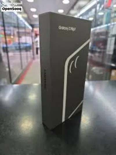 Samsung Z Flip 7 (512GB)NEW سامسونج Z فليب 7 جديد كفالة الوكيل BMS 4