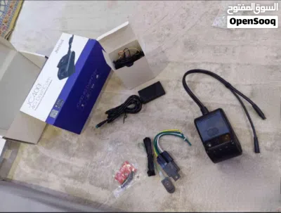 تُظهر الصورة صندوق كاميرا مراقبة للسيارات (داش كام) من نوع Jimi IoT JC400، 2