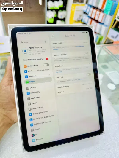 APPLE IPAD 11 (A16) 256GB 1 year Apple warranty 2