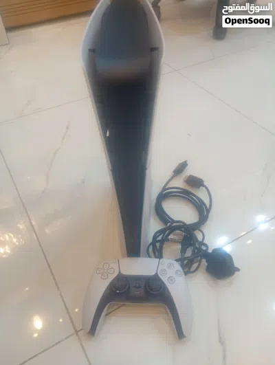 used PS5 console digital edition 825 gb 3