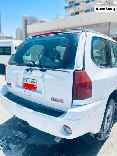 GMC Yukon Denali 2