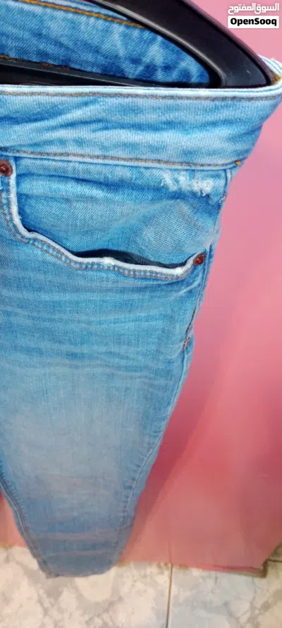 جينز ضيق بخصر متوسط. . . 3
