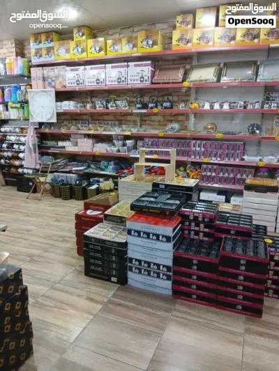 محل ادوات منزلية قائم وجاهز للعمل للبيع موقع حيوي مميز بسعر لقطة البيع كامل مع بضاعة وديكورات 4