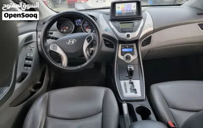 Hyundai Avante Standard 3