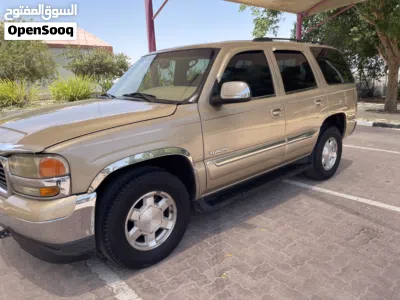 GMC Yukon Standard 4