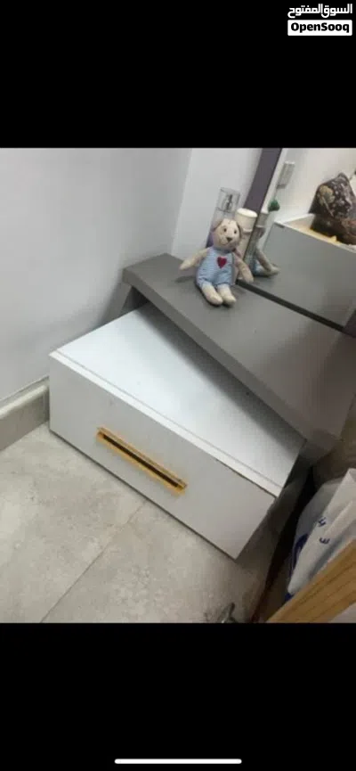 غربة شبابية Home Center 4