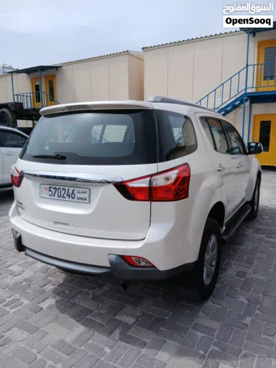 ايسوزو MU-X LS AT 3