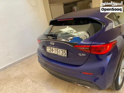 Infiniti Q30 Sport 3