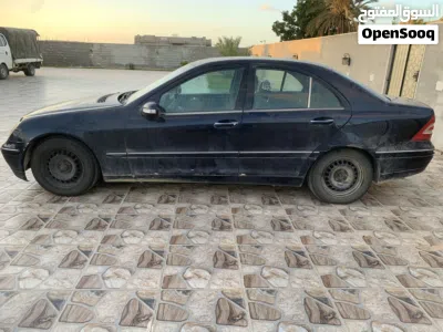 مرسيدس بنز الفئة-C C 200 3