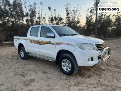Toyota Hilux Standard 3