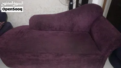 طقم كنب فاخر لون موف بحالة ممتازة للبيع 2