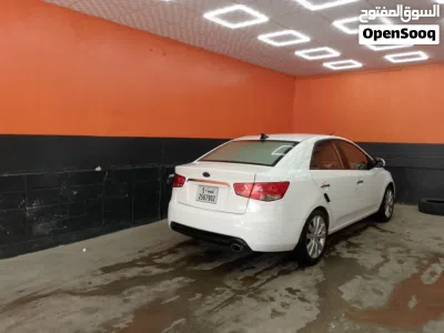 Kia Cerato EX 4