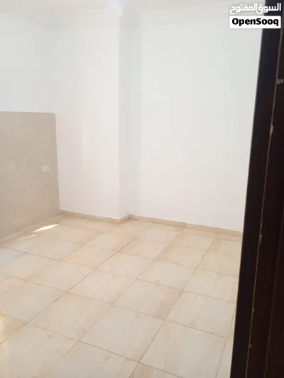 ستوديو فارغ للايجار 3