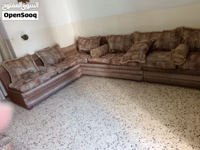 مجلس خليجي 16 مقعد مع 10 مخدات و 4 ركايات بسعر حرق 90 دينار 2