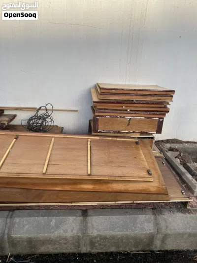 دولاب خشب سويدي قديم على السوم 3