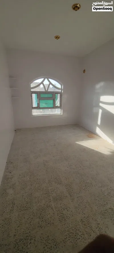 بيت دور ثاني شقه واحده بكل الدور وجديد بإحدث امكانيات العيش_ كل ماتريدة متوفر في المنطقه، الحق 4