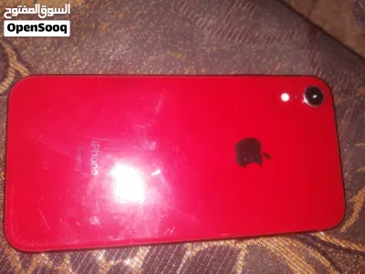 iphone xr 64gb لون احمر 2