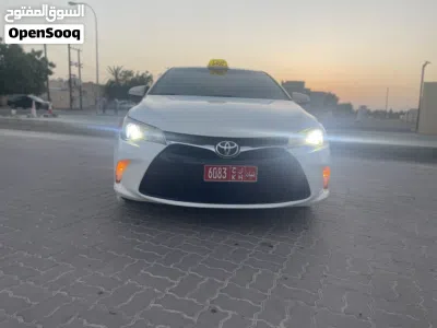 Toyota Camry SE 2