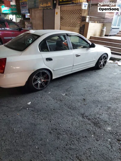 هيونداي افانتي Standard 2
