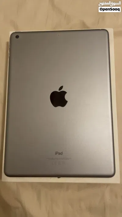 للبيع iPad 6 سعة 32GB 2
