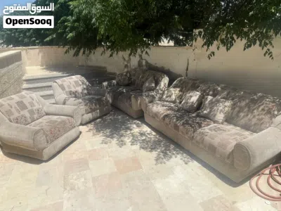 طقم بحالة جيدة جدا 2