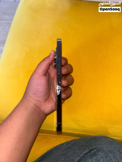 iPhone 14 pro max 2