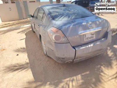 نيسان التيما SR 3