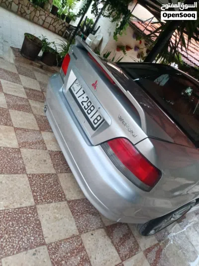 ميتسوبيشي جالنت Standard 2