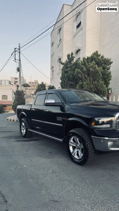 Dodge Ram Laramie 3