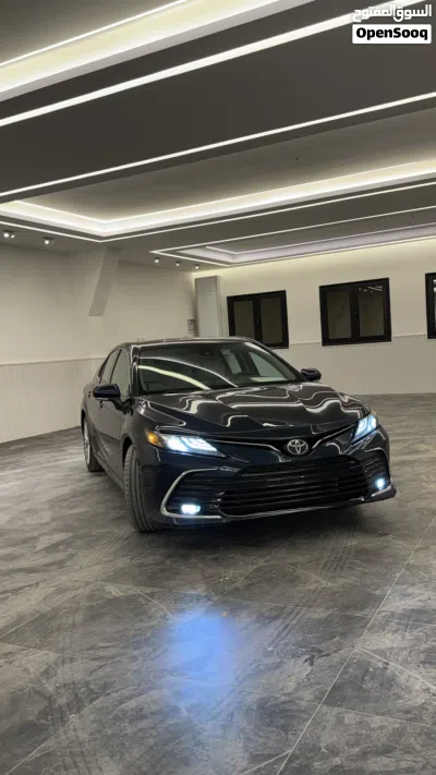 Toyota Camry XLE 2