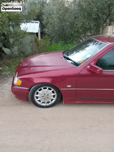 مرسيدس بنز الفئة-C C 200 3