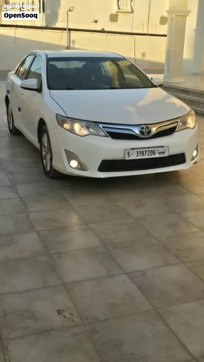 Toyota Camry XLE 3