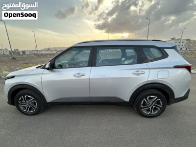 Kia Carens Luxury Plus 4