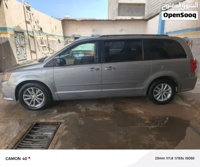 Dodge Caravan SE 4