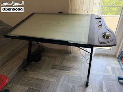 طاولة رسم هندسي بحالة ممتازه غير مستخدمه 150 دينار 3