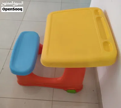 Branded Kids Desk مكتب للأطفال ماركة عالمية 3