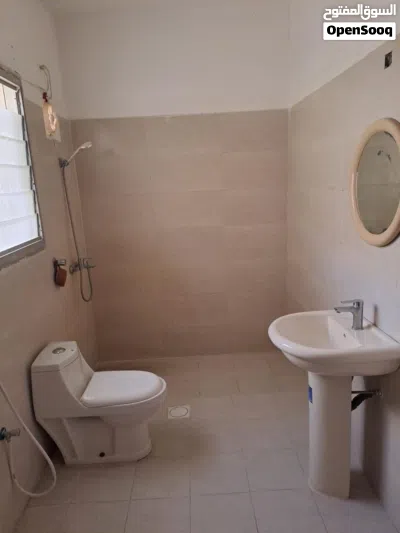 Master Room for rent in Qurum area 3