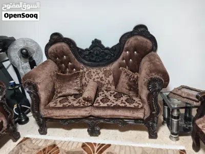 طقم كنب مستعمل نظيف للبيع سبع مقاعد خشب ممتاز 4