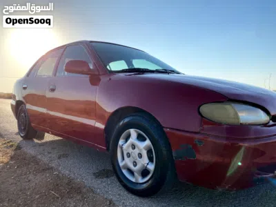 Hyundai Accent Standard 2