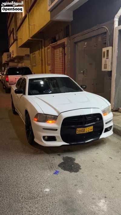 دودج تشالنجر SXT 4