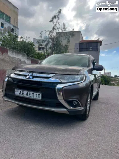Mitsubishi Outlander Standard 4