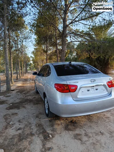 Hyundai Avante Limited 4