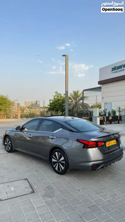 Nissan Altima SV 3