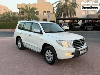 Toyota Land Cruiser GXR 3