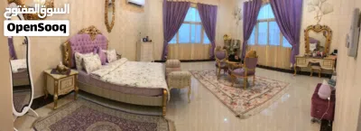 فيلا فاخرة جداً للبيع في منطقة الظاهر 3 2