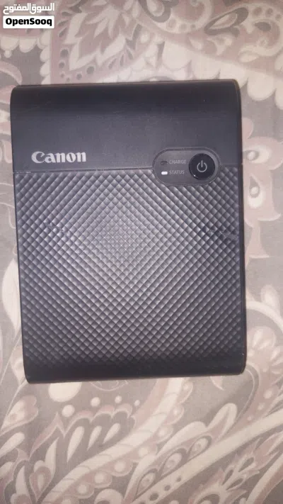 طابعة Canon SELPHY Square QX10 هي طابعة صور محمولة ذكية مصممة خصيصاً لطباعة صور تحتاج الي حباره فقط 2