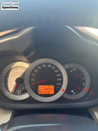 Toyota RAV 4 Limited 4