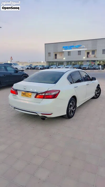 Honda Accord EX 2