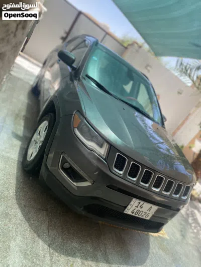جيب كومباس Latitude 3