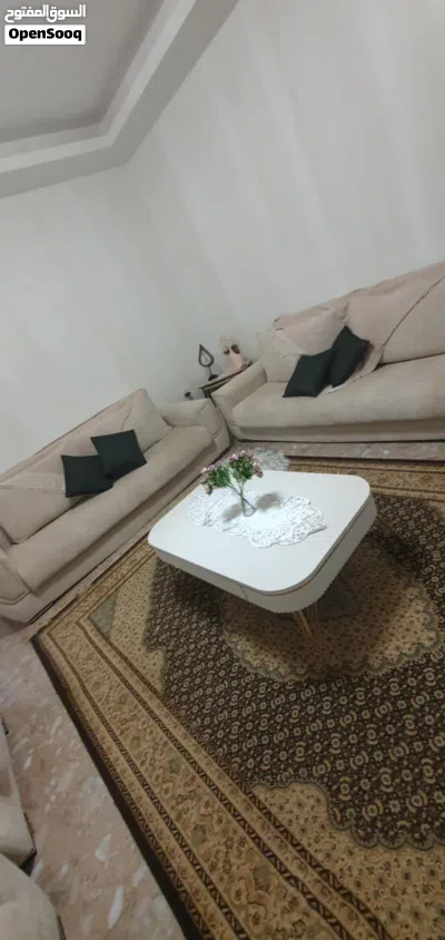 صالون تركي كنبتين و كرسييين استعمال جديد 2